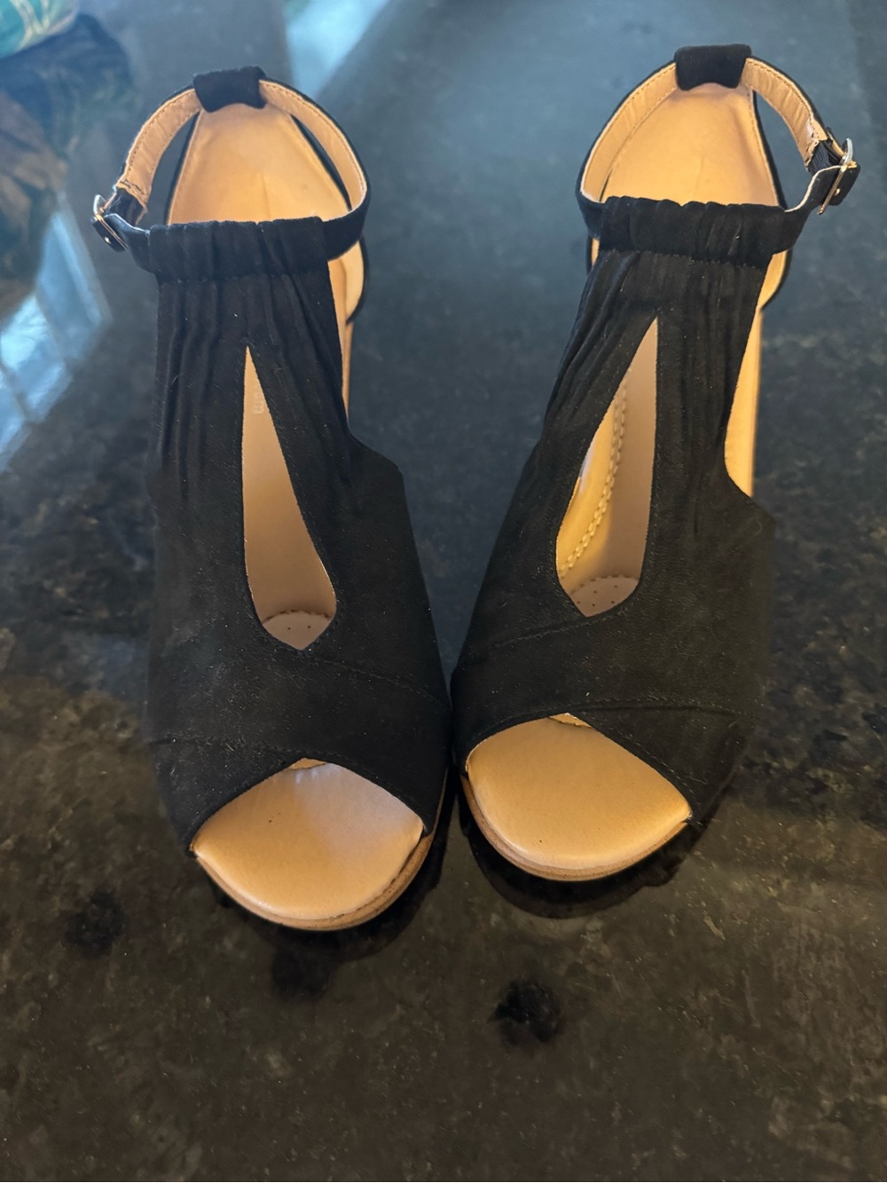 Open-Toe Black T-Strap Dress Heels - Elegant Women's Sandals
